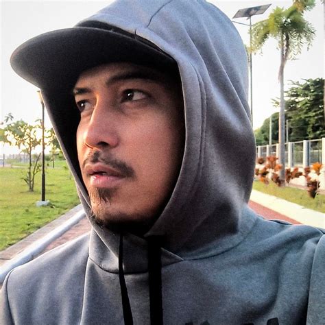 Jay Michael Guisehan .